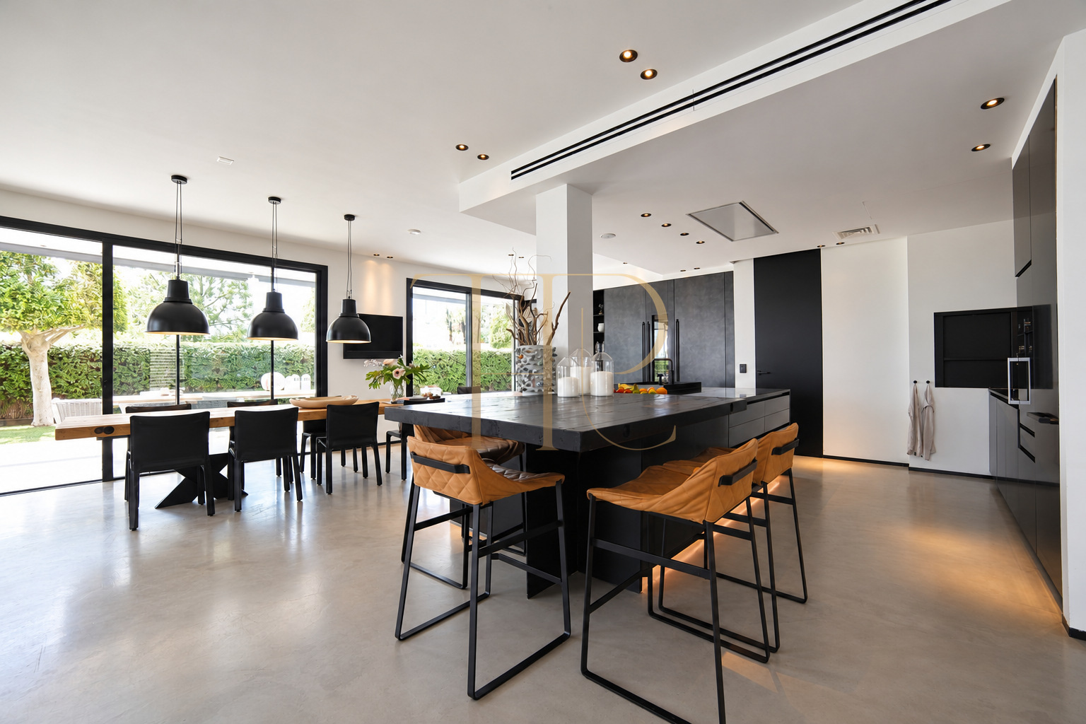 Golf-facing villa with pool in Can Girona, Sitges