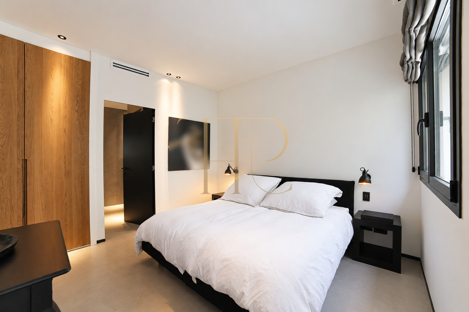 Golf-facing villa with pool in Can Girona, Sitges