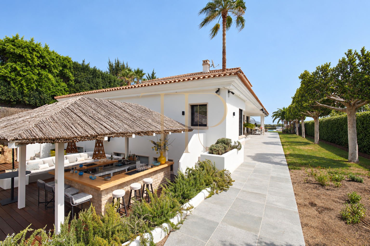 Golf-facing villa with pool in Can Girona, Sitges