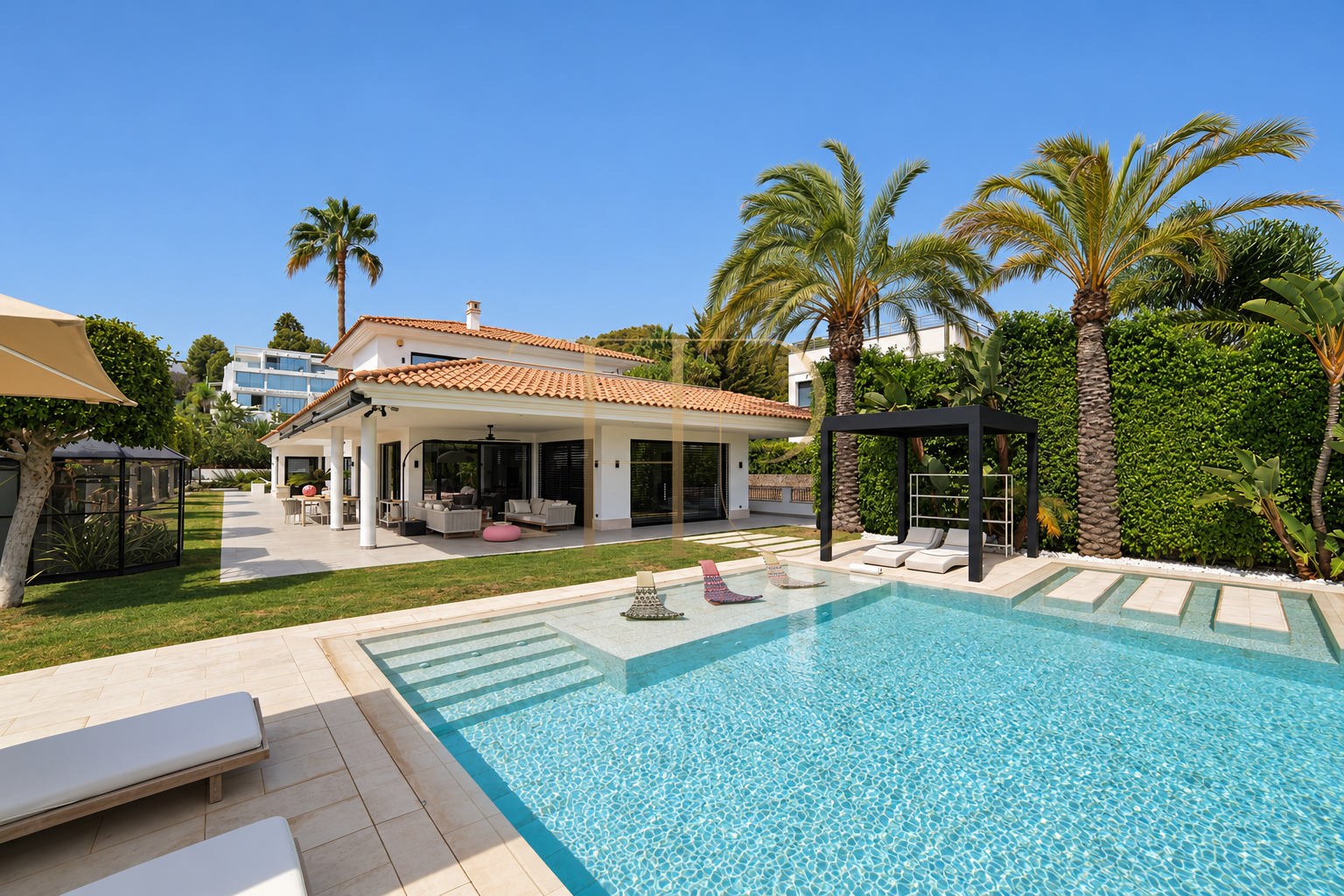Golf-facing villa with pool in Can Girona, Sitges