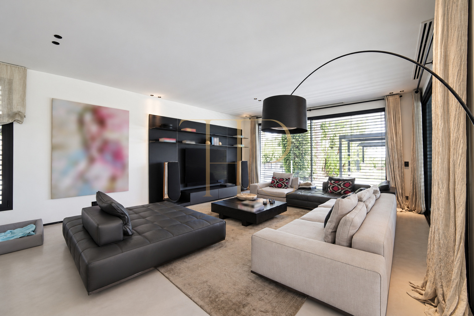Golf-facing villa with pool in Can Girona, Sitges