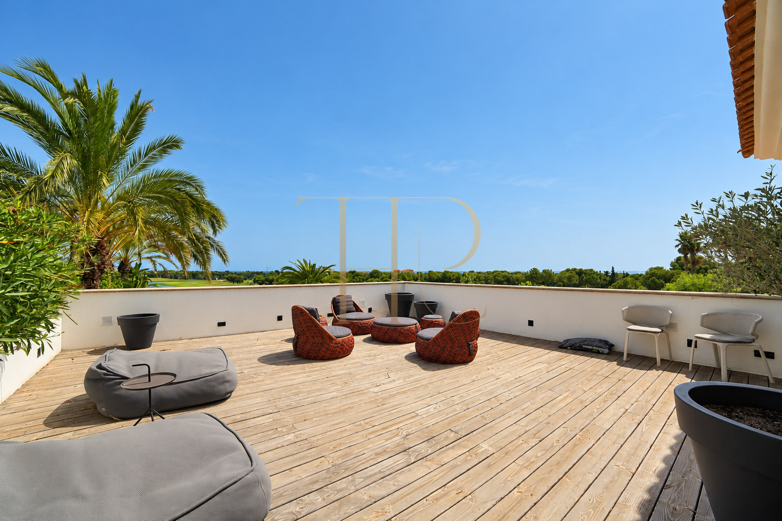 Golf-facing villa with pool in Can Girona, Sitges