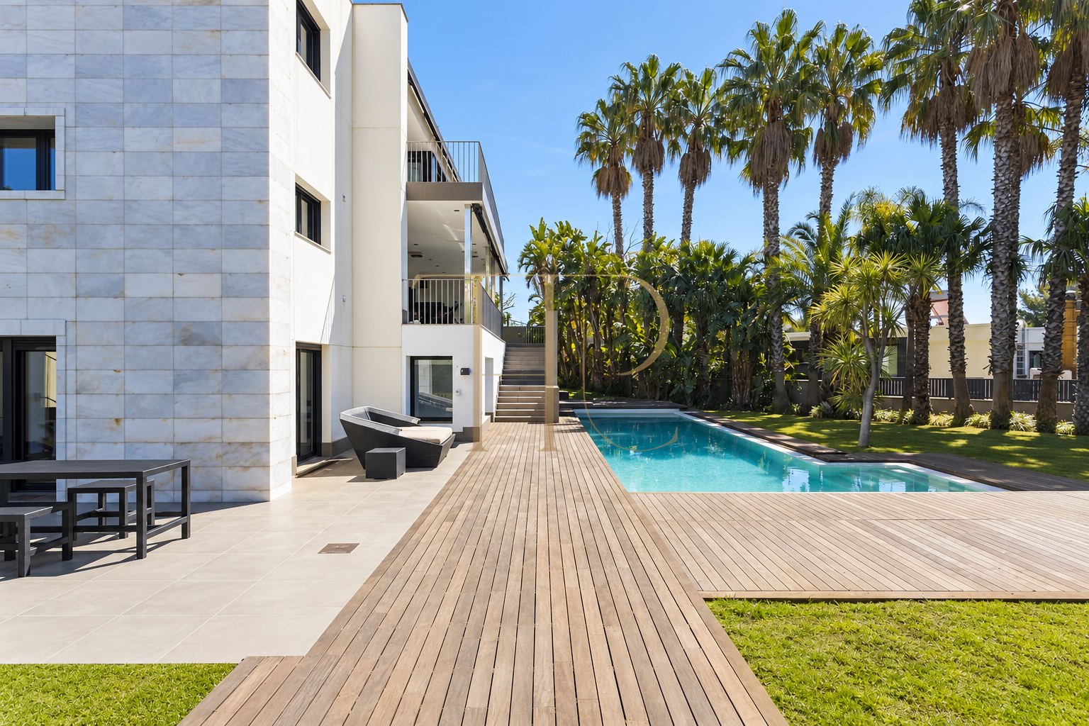 House with garden, pool and spa in Esplugues — rented