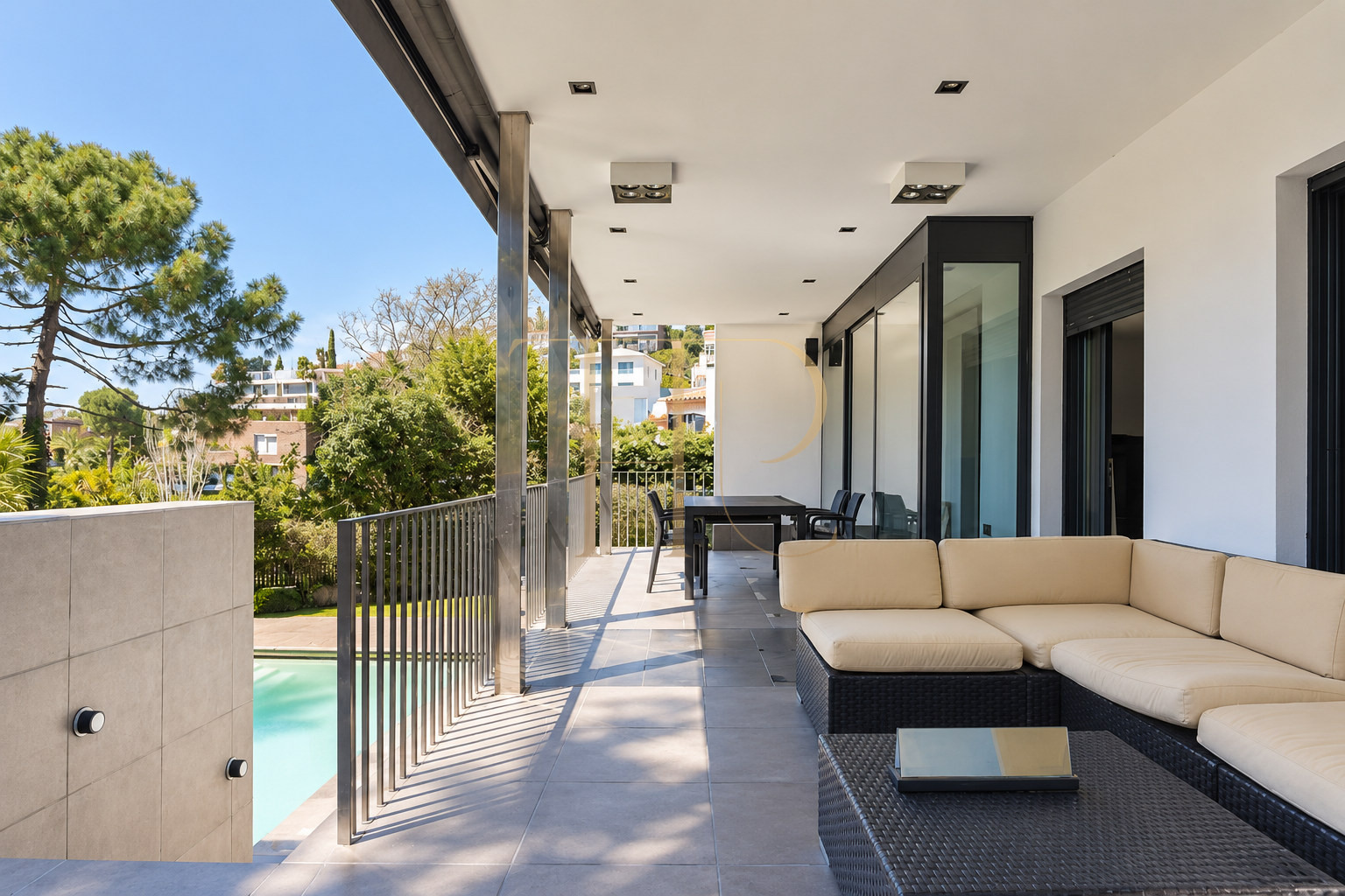 House with garden, pool and spa in Esplugues — rented