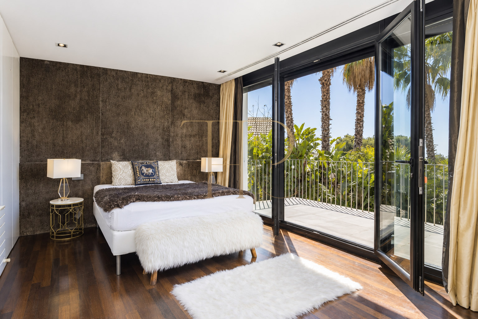 House with garden, pool and spa in Esplugues — rented