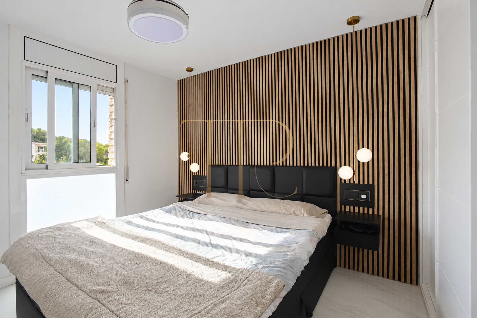 Renovated apartment with south-facing terrace in Vallpineda, Sitges — sold