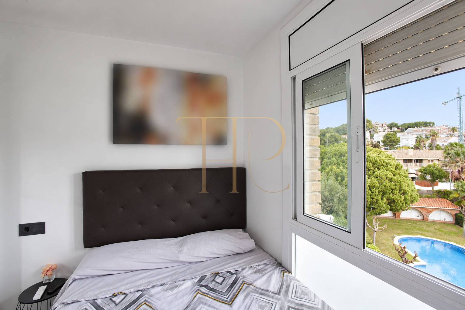 Renovated apartment with south-facing terrace in Vallpineda, Sitges — sold