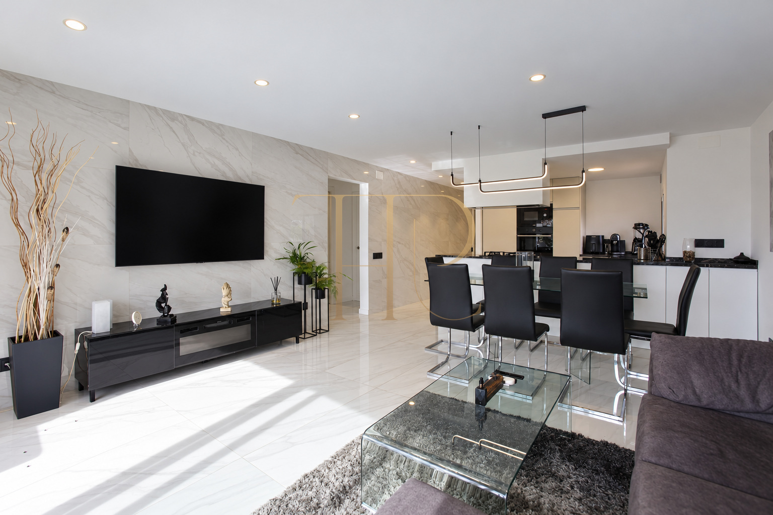 Renovated apartment with south-facing terrace in Vallpineda, Sitges — sold