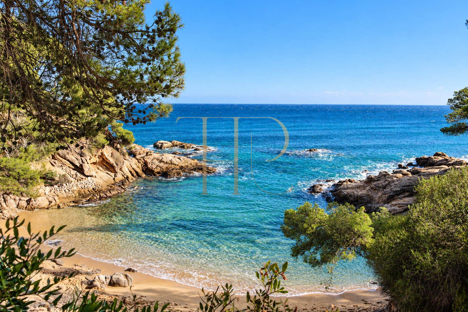 Seafront plot with a villa under construction in Platja d’Aro