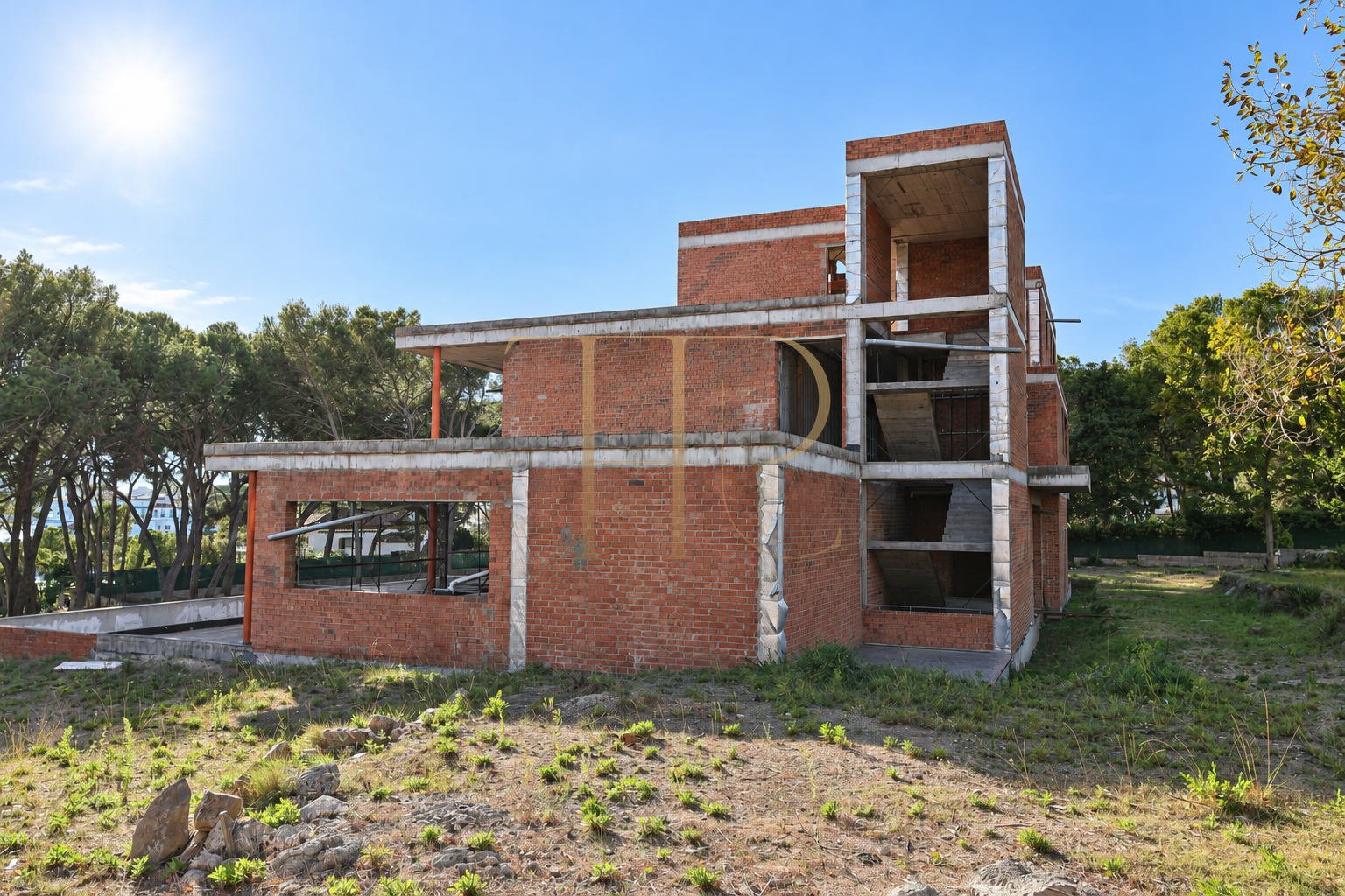 Seafront plot with a villa under construction in Platja d’Aro