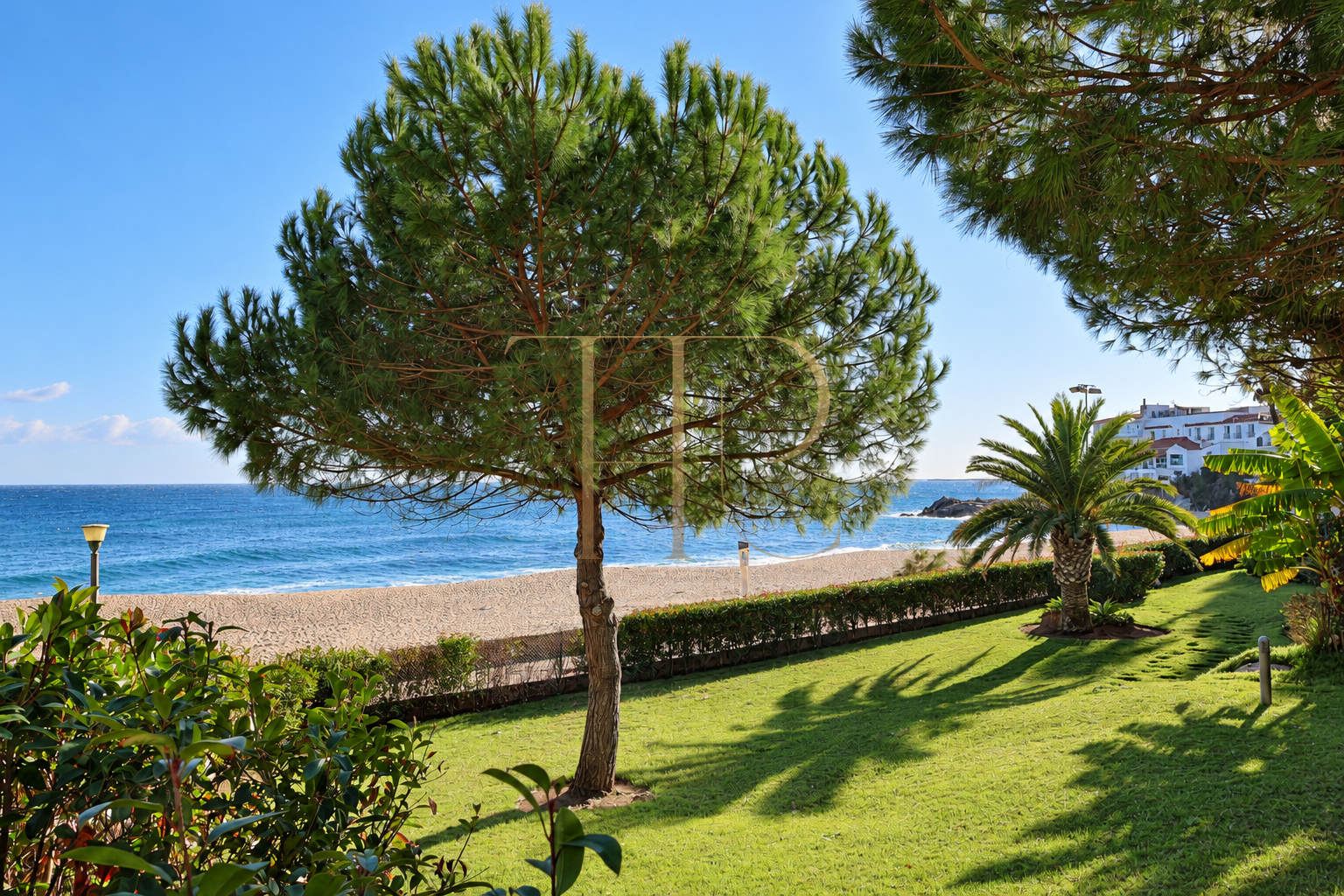 Seafront plot with a villa under construction in Platja d’Aro