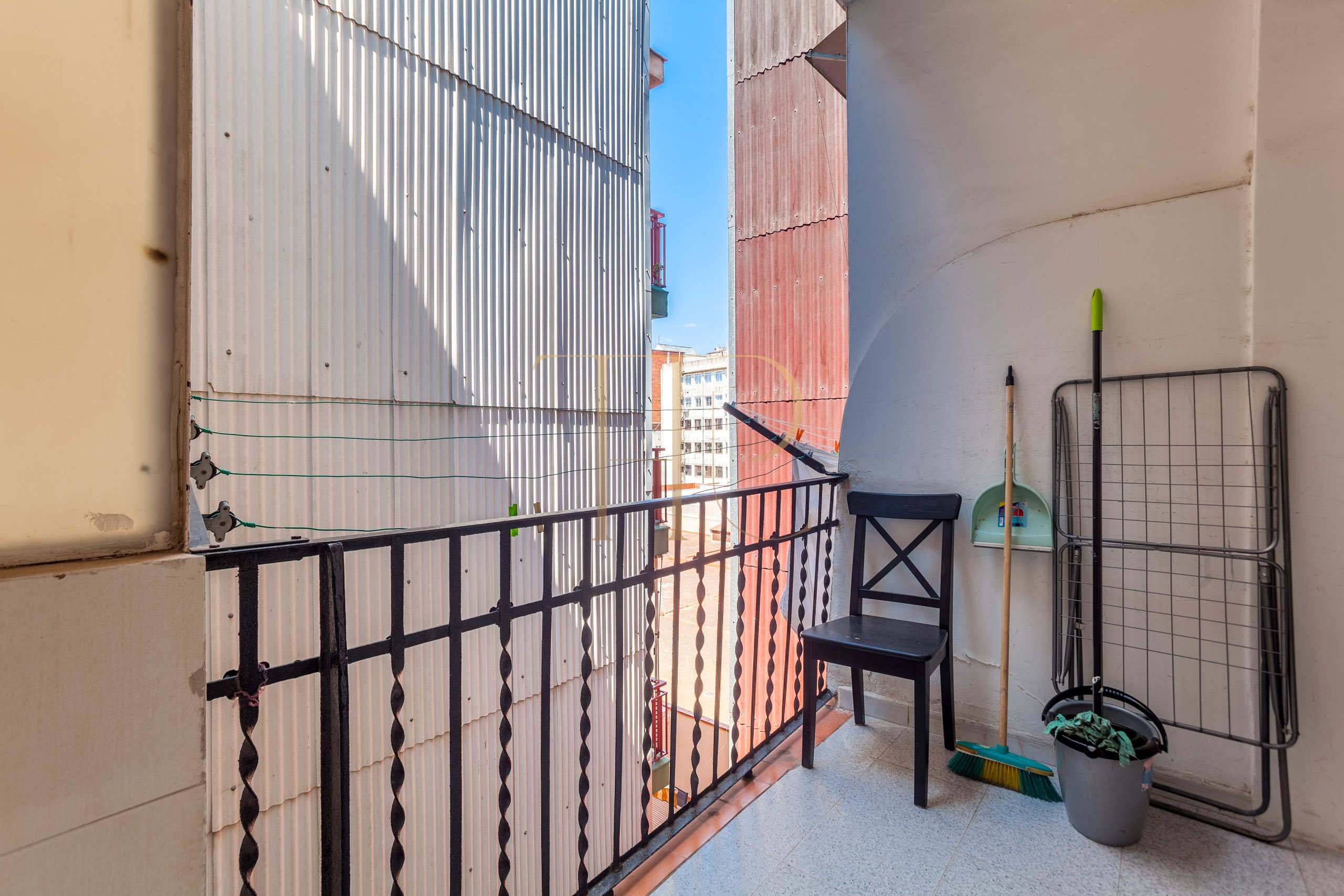 Sold apartment with balconies near Plaça d’Espanya