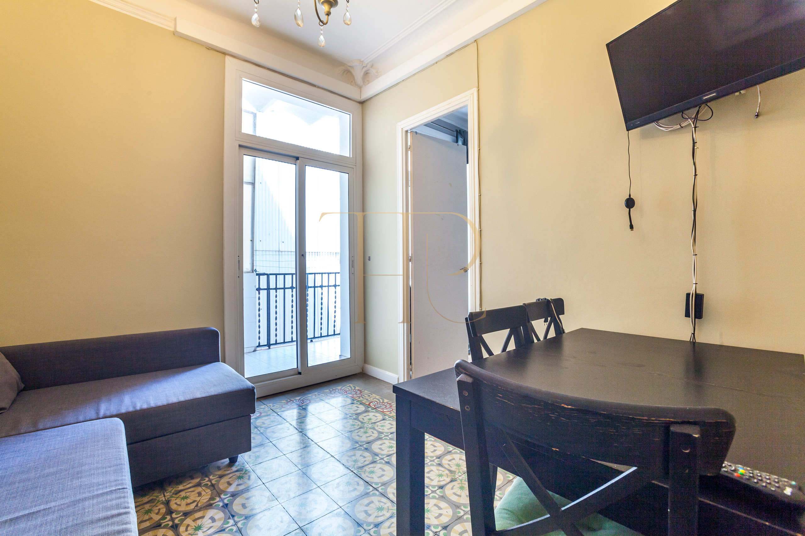 Sold apartment with balconies near Plaça d’Espanya