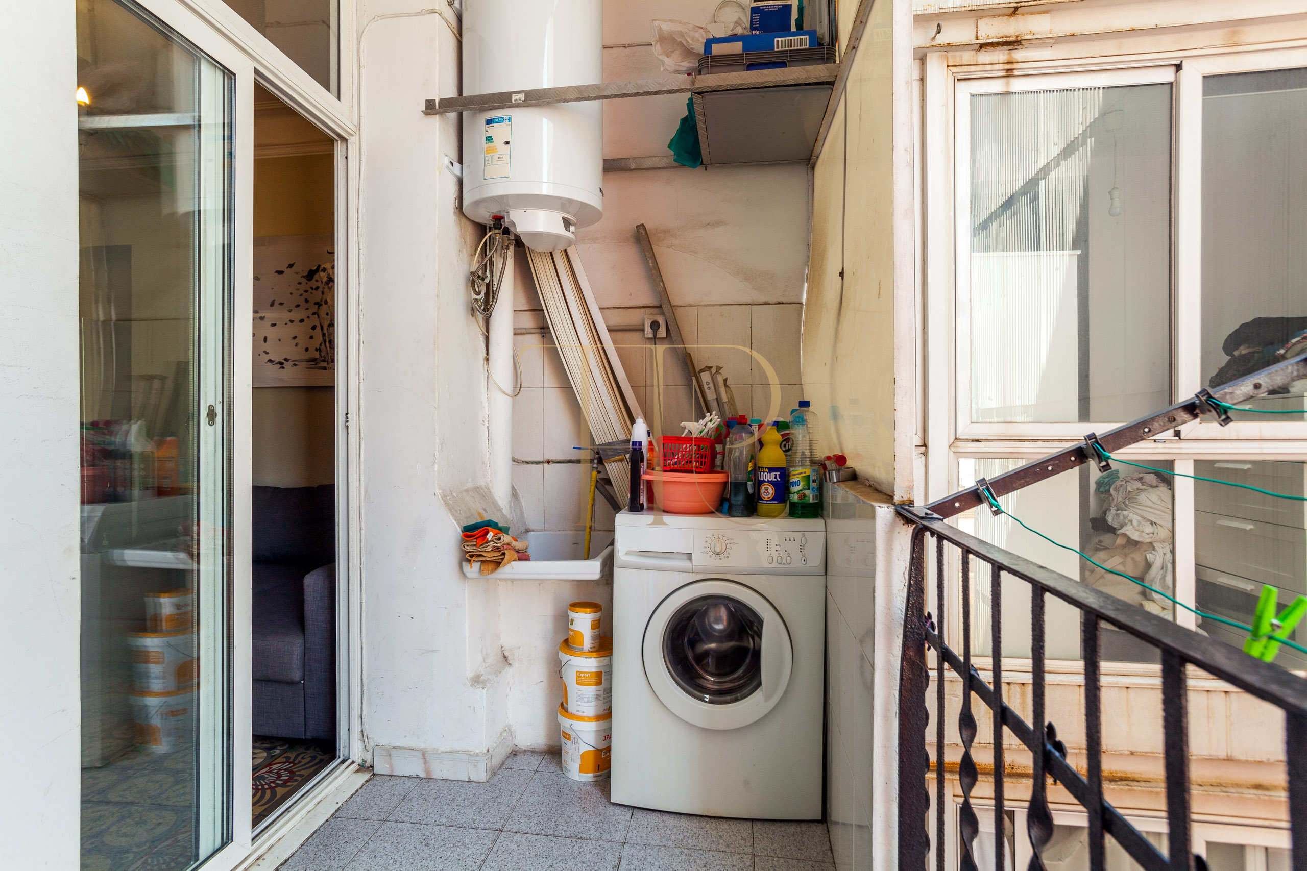 Sold apartment with balconies near Plaça d’Espanya