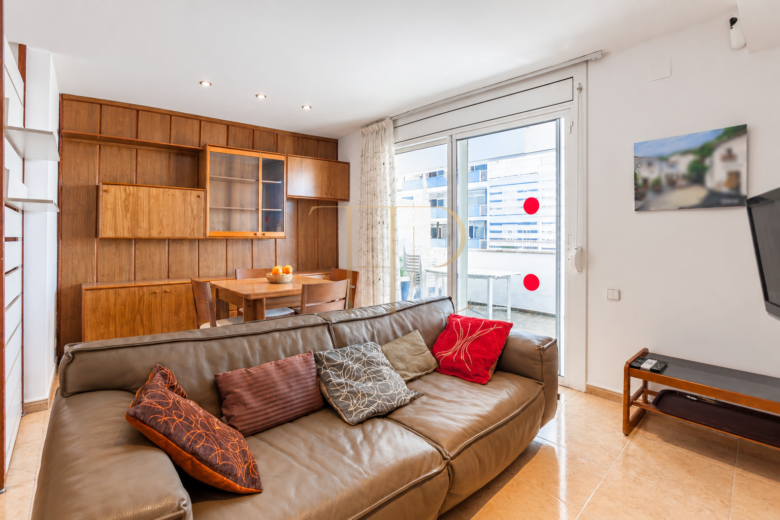 Apartment with terrace and sea views in Les Botigues de Sitges