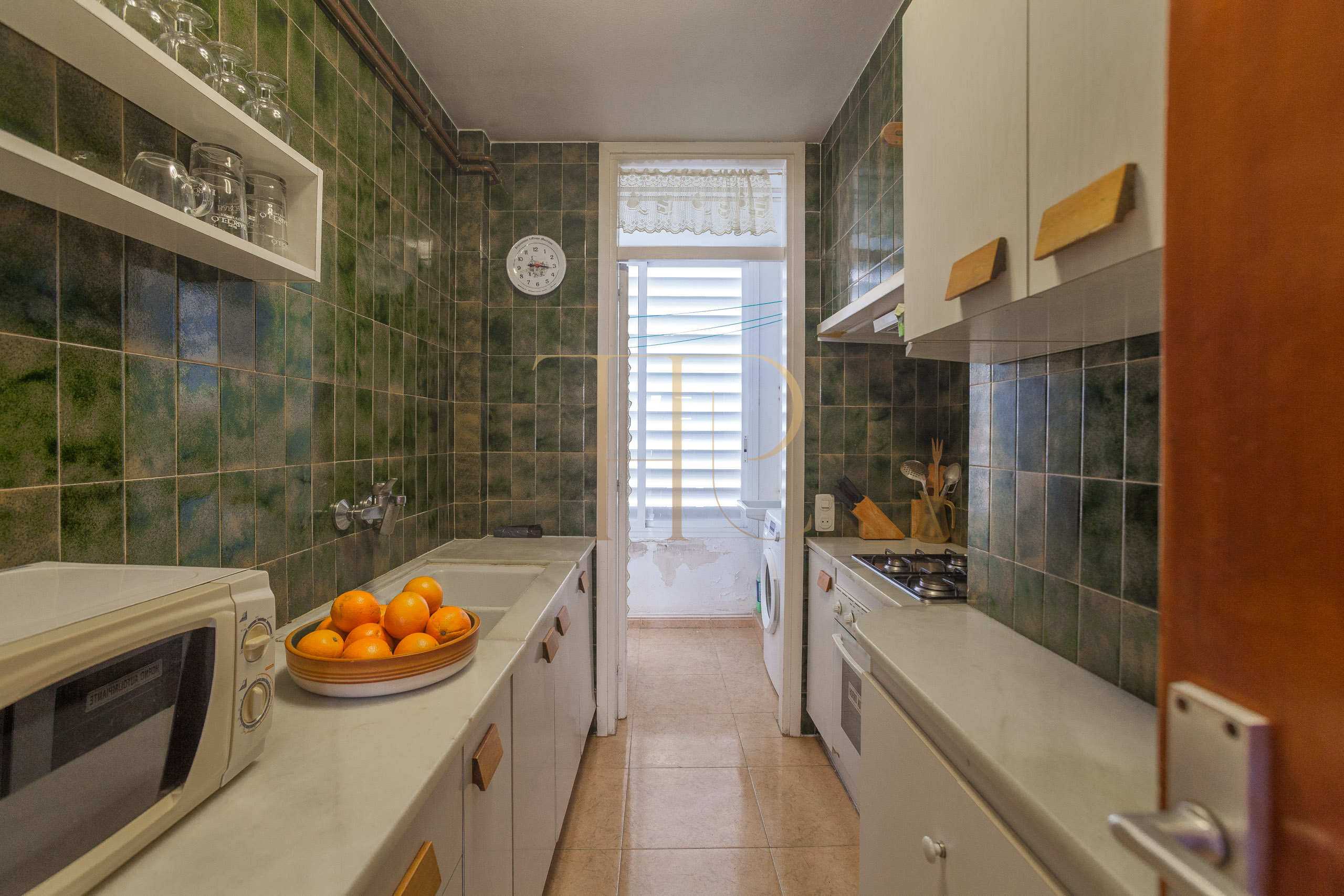 Apartment with terrace and sea views in Les Botigues de Sitges