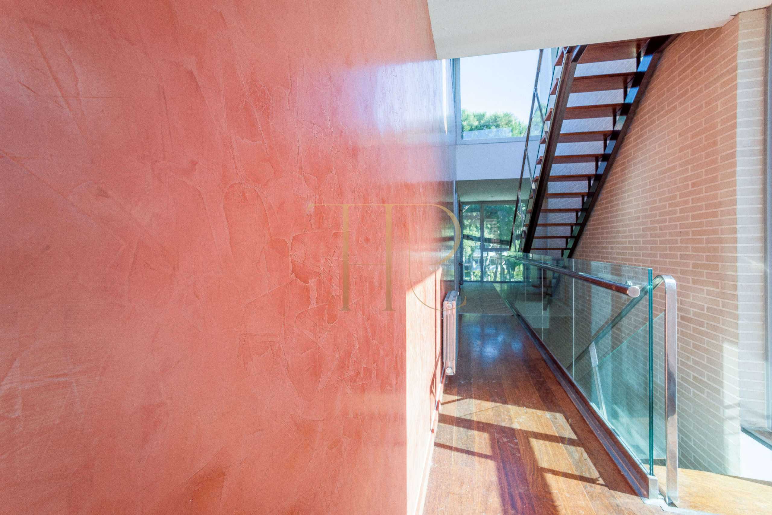 Let villa with garden and pool in Gavà Mar