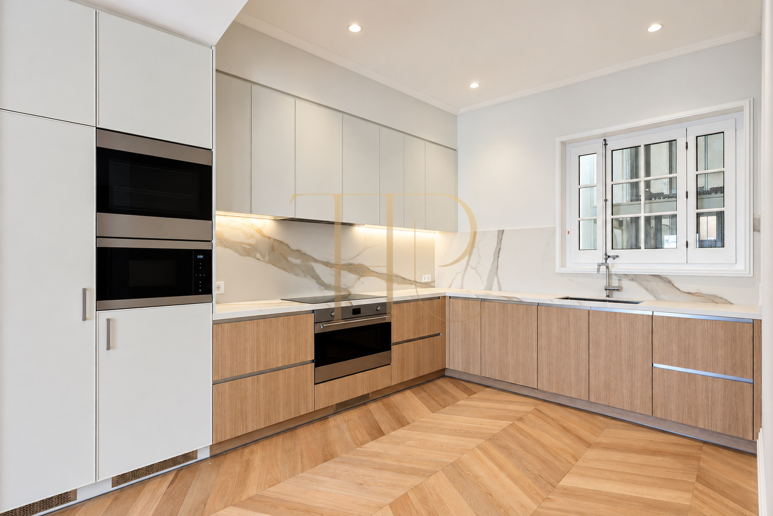 Duplex penthouse with terraces on Rambla de Catalunya