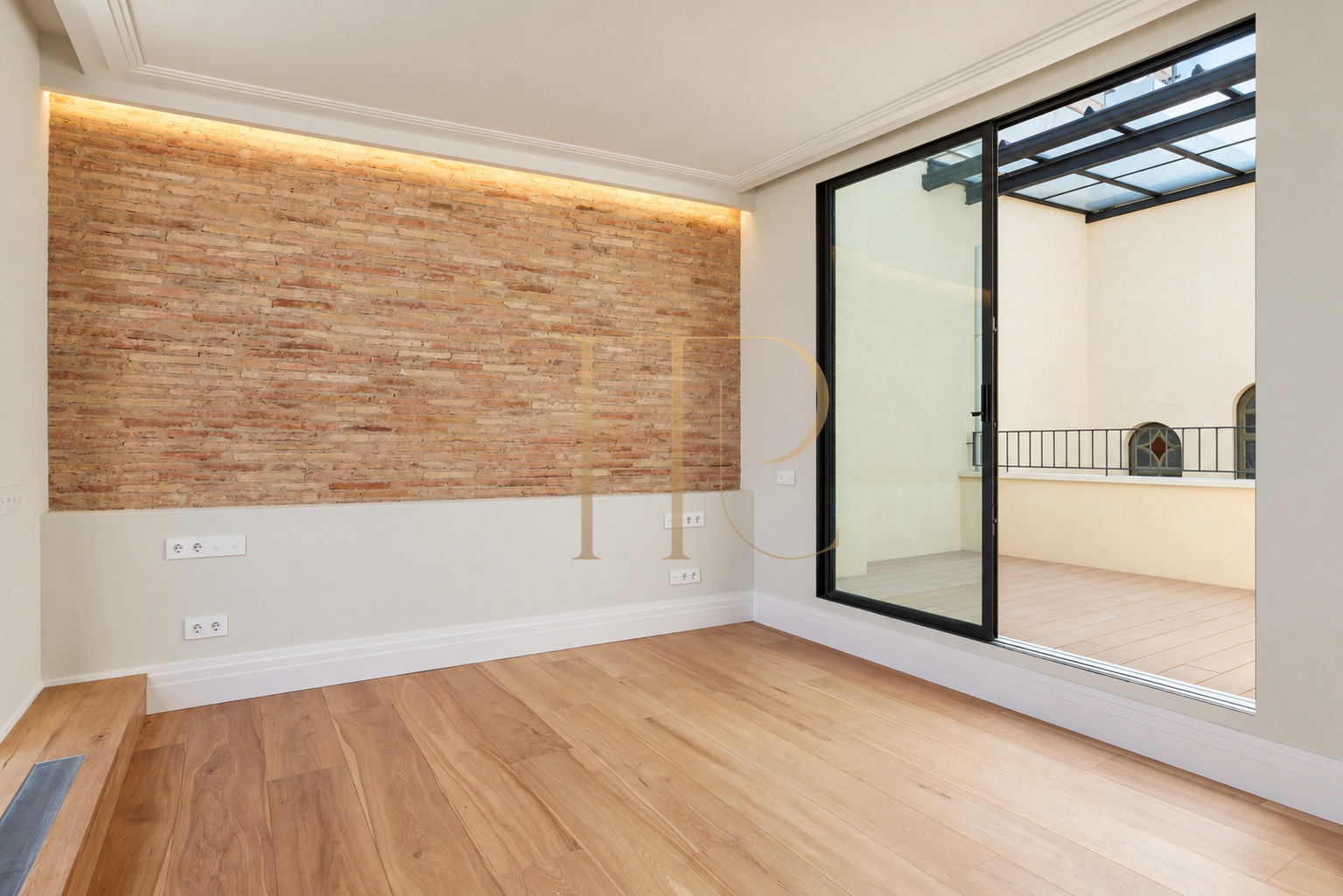 Duplex penthouse with terraces on Rambla de Catalunya