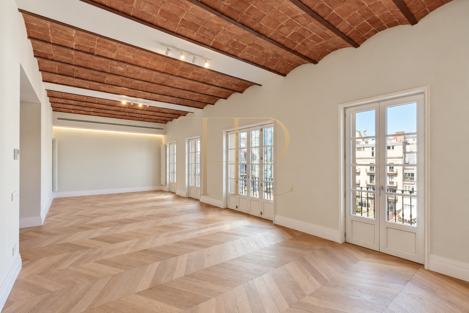 Duplex penthouse with terraces on Rambla de Catalunya