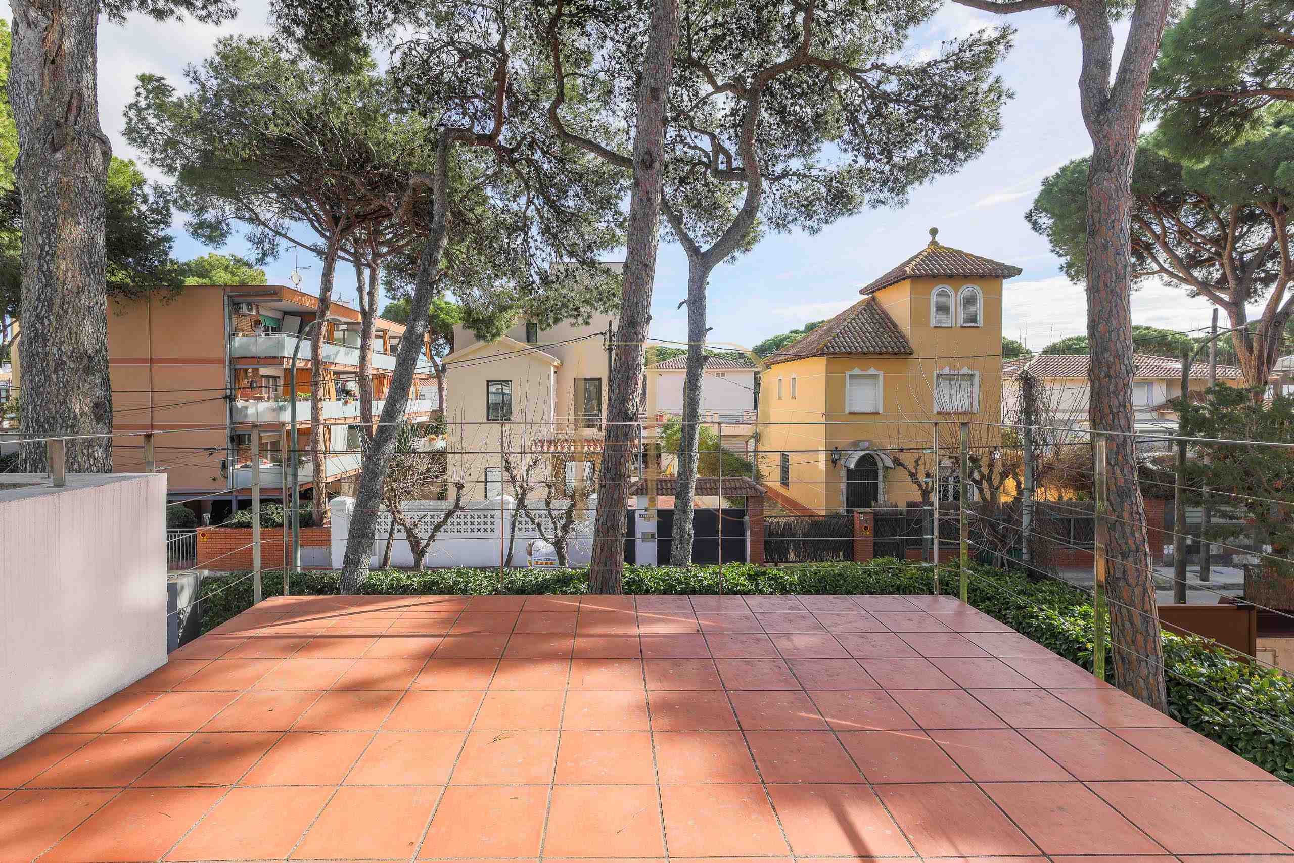 Villa with pool sold in La Pineda, Castelldefels