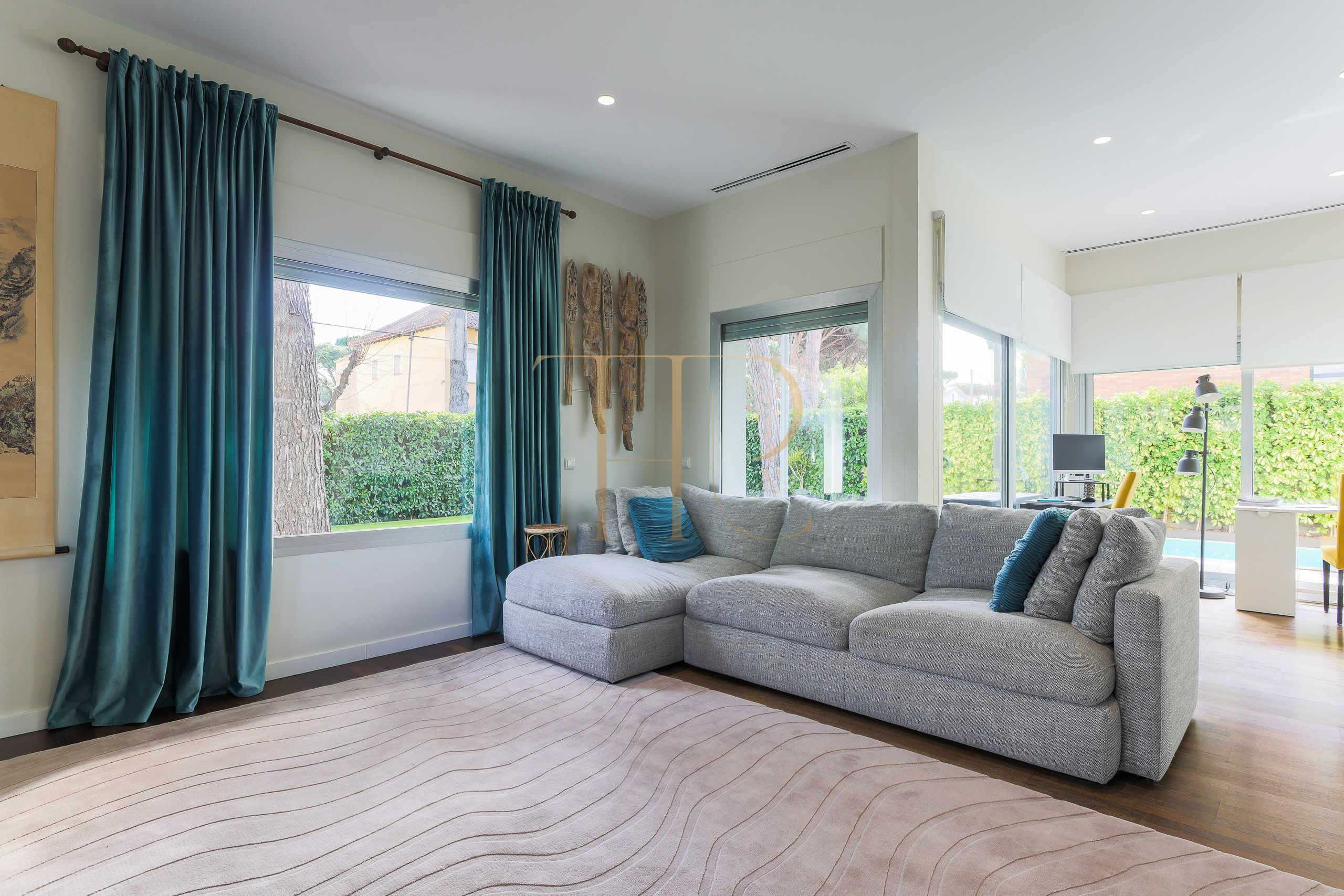 Villa with pool sold in La Pineda, Castelldefels