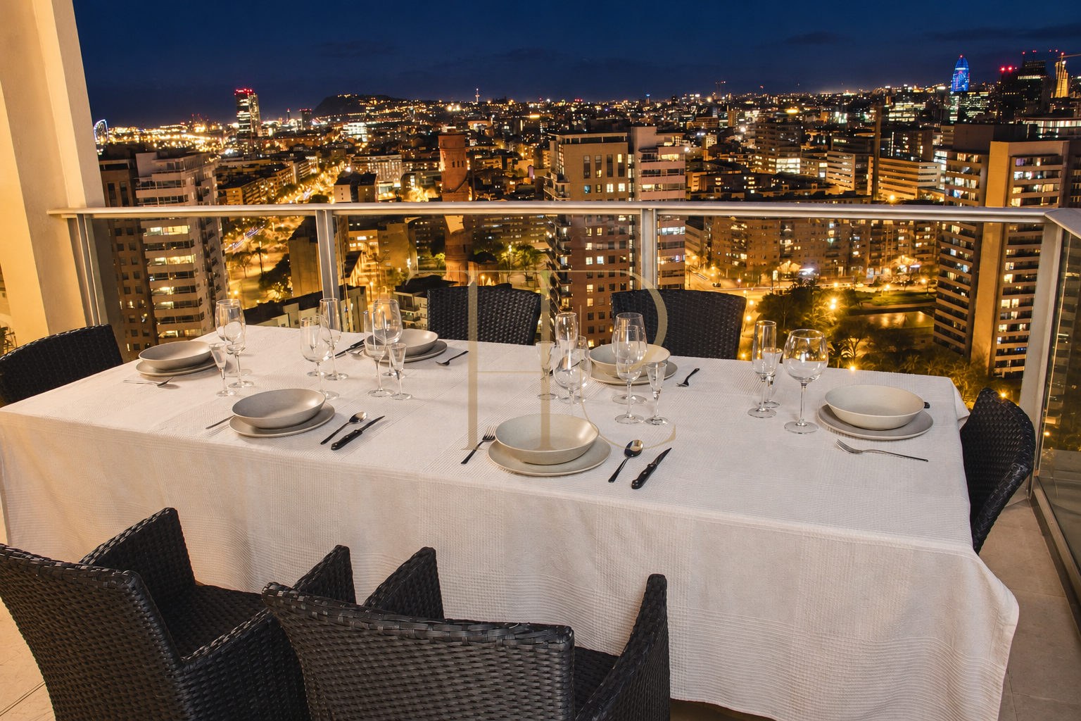 Penthouse to rent in Diagonal Mar with terrace and views