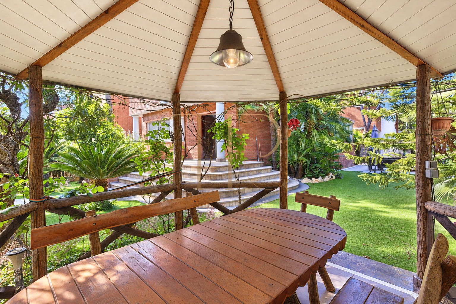 Villa in Gavà Mar — second line to the sea with private garden, pool and privacy
