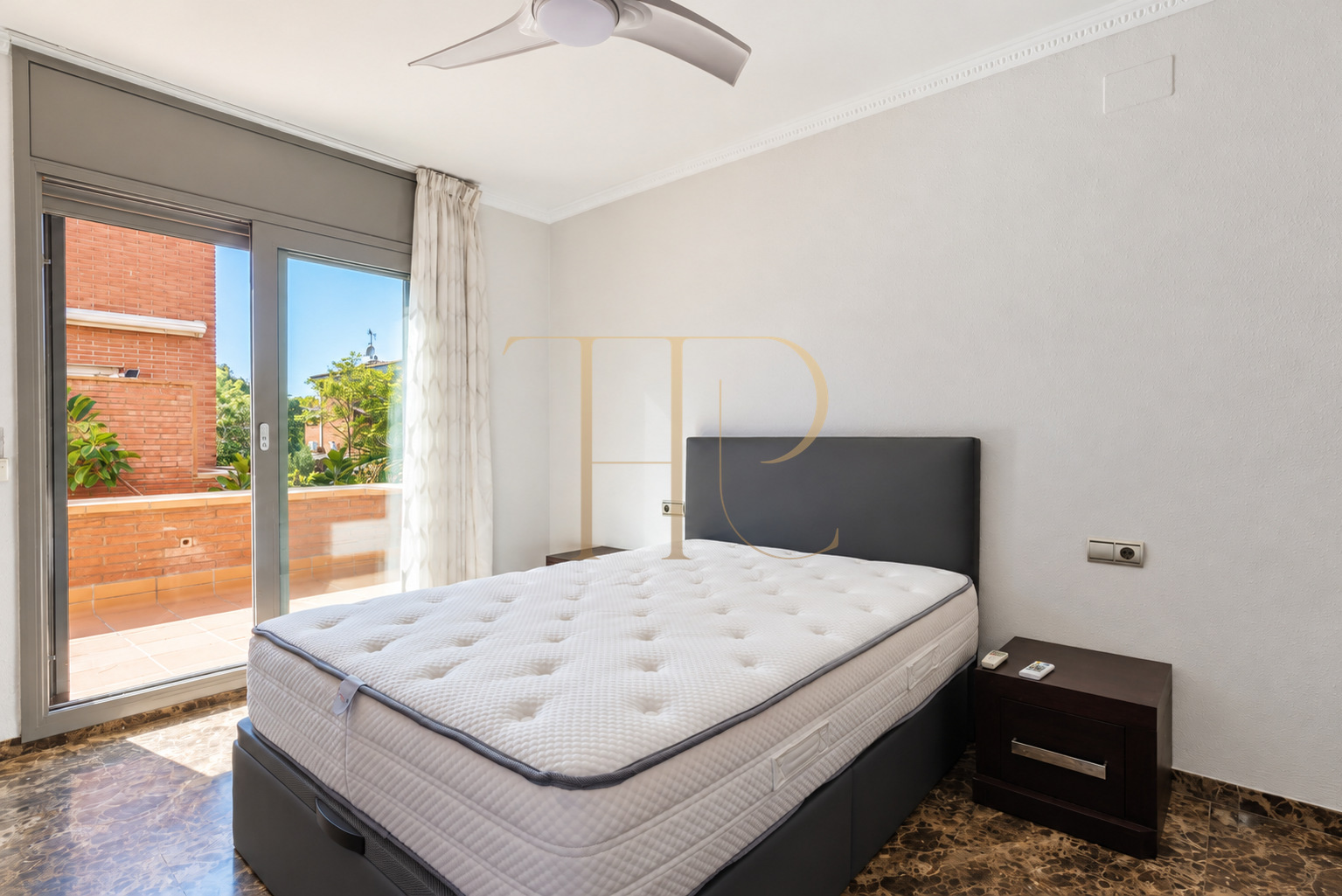 Villa in Gavà Mar — second line to the sea with private garden, pool and privacy