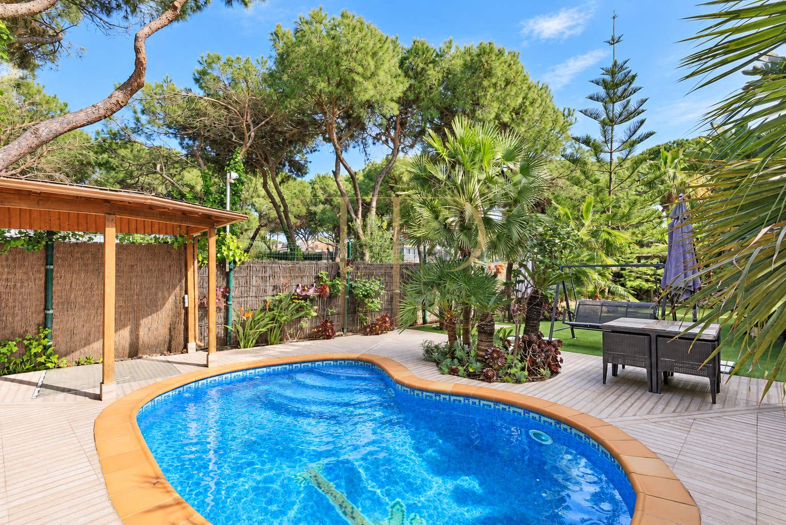 Villa in Gavà Mar — second line to the sea with private garden, pool and privacy