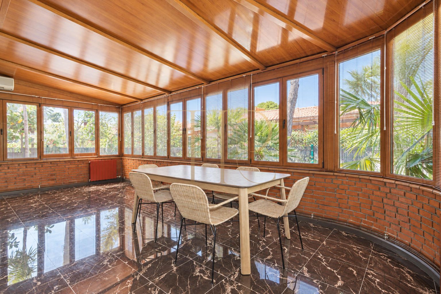 Villa in Gavà Mar — second line to the sea with private garden, pool and privacy
