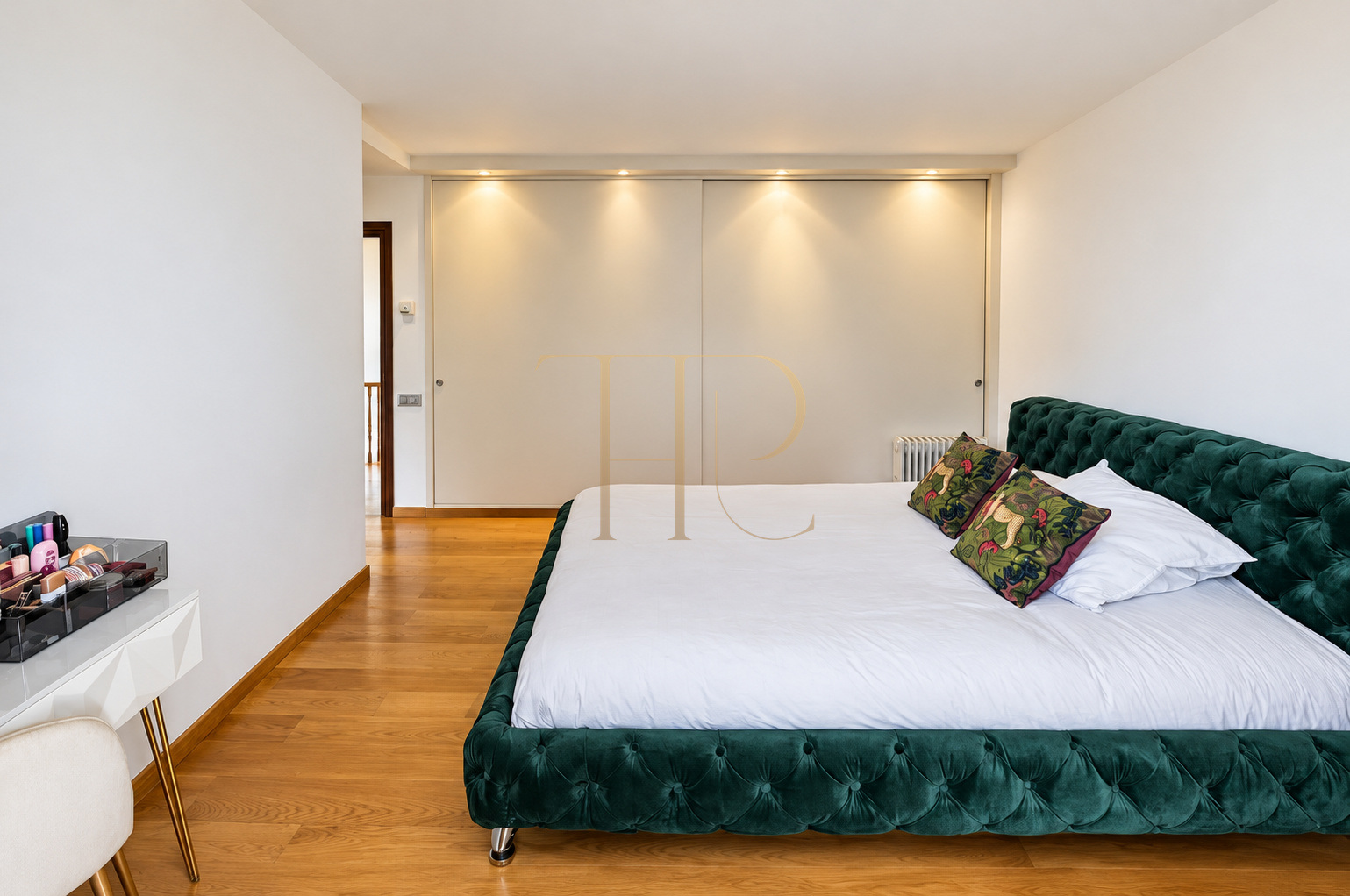 Rented villa in La Pineda, Castelldefels, with a pool