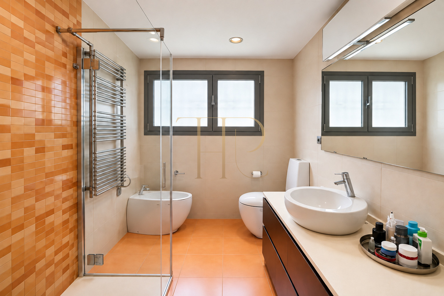 Rented villa in La Pineda, Castelldefels, with a pool
