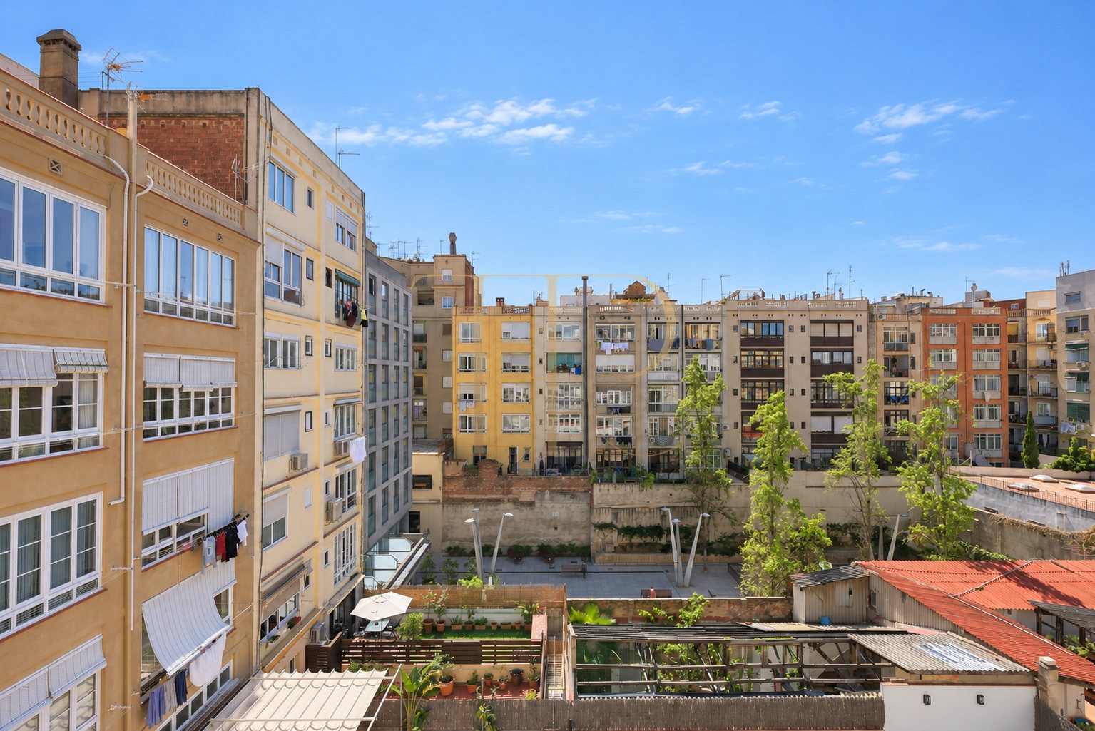 Apartment for sale in Eixample, Barcelona, with balcony