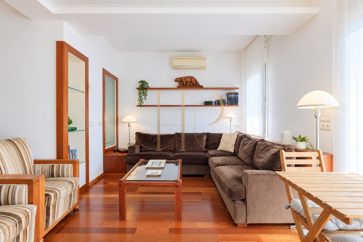 Apartment for sale in Eixample, Barcelona, with balcony