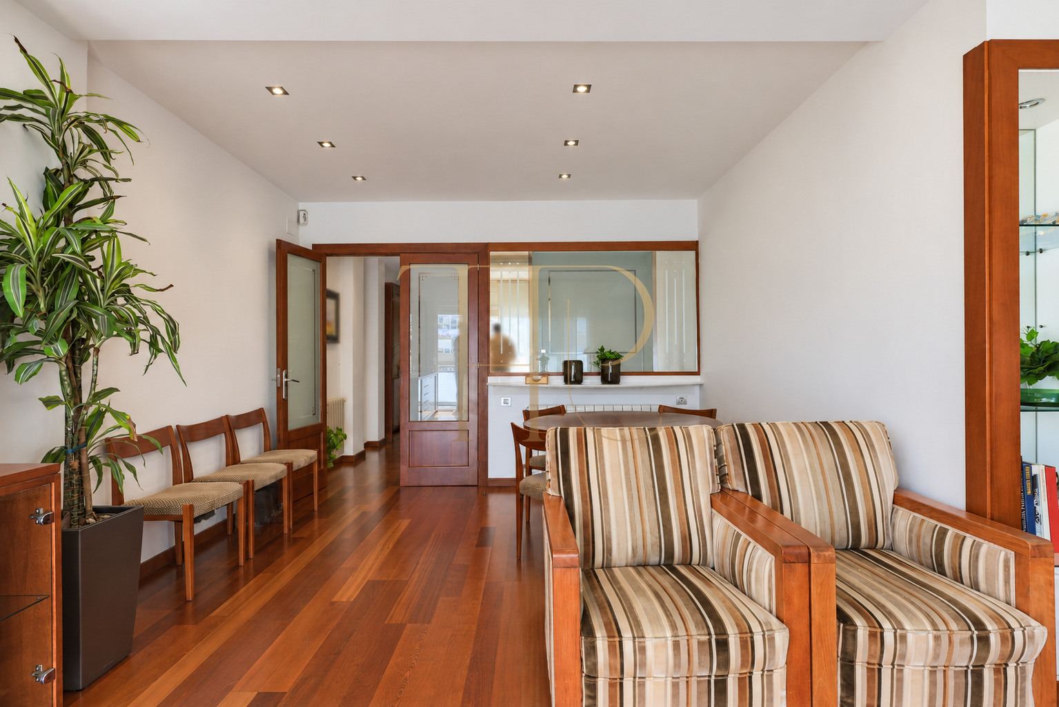 Apartment for sale in Eixample, Barcelona, with balcony