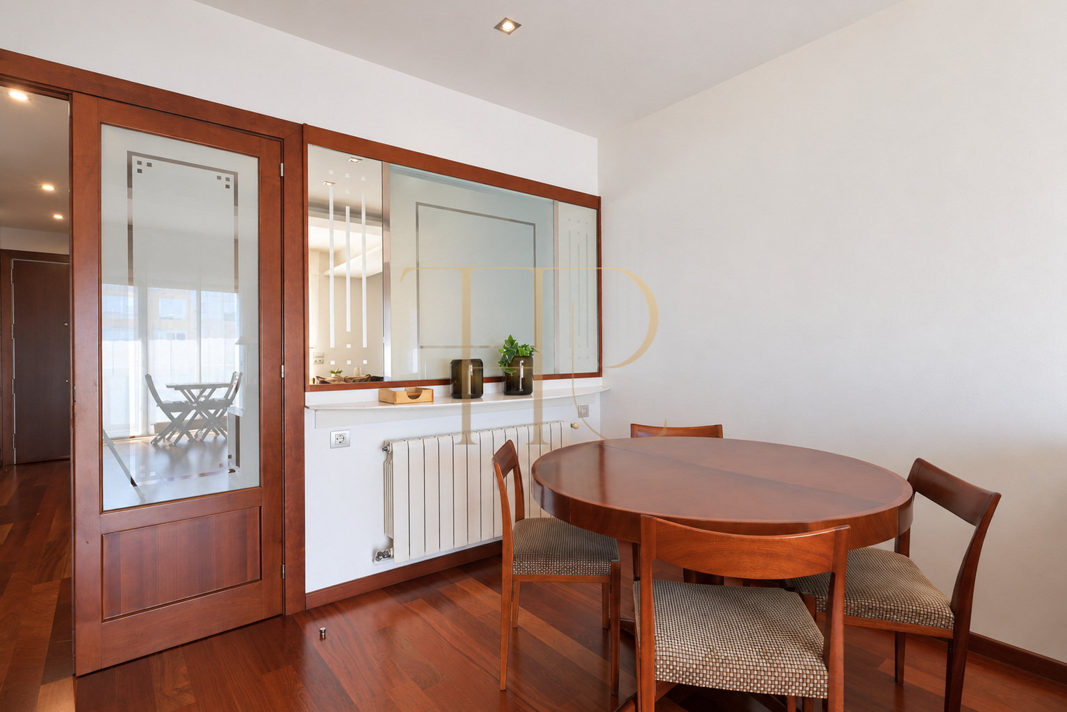 Apartment for sale in Eixample, Barcelona, with balcony