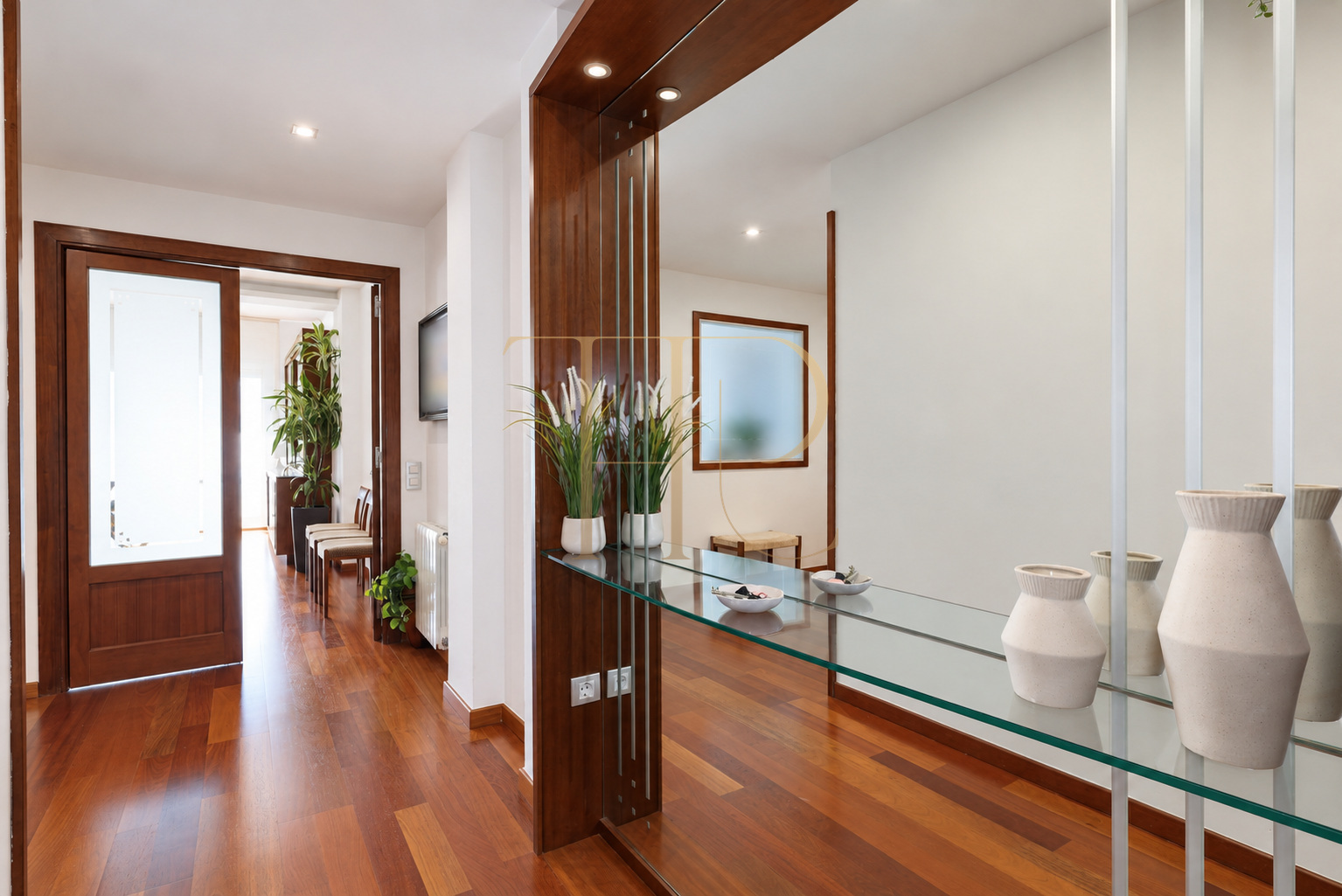Apartment for sale in Eixample, Barcelona, with balcony