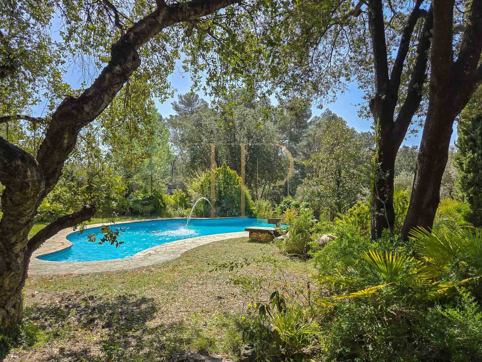 Sold villa in Begues with a large garden and pool