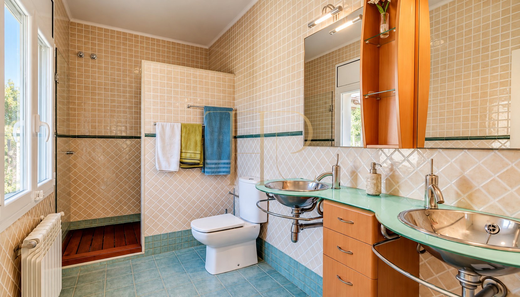 Seafront house for sale in L’Ametlla de Mar, Les Tres Cales
