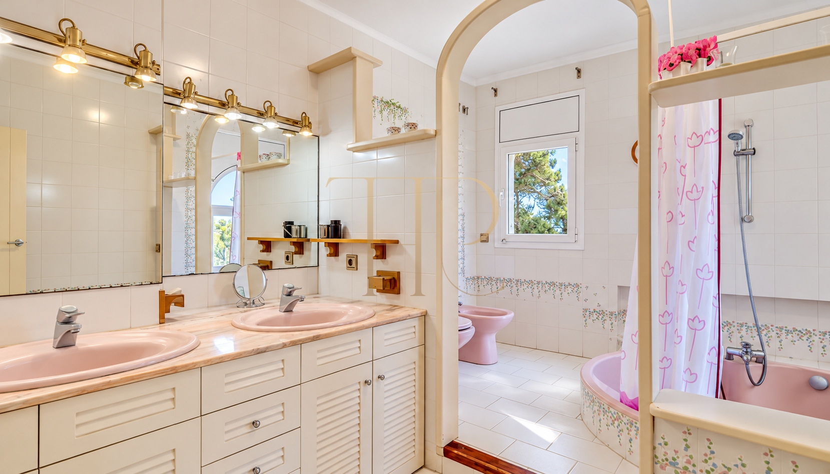 Seafront house for sale in L’Ametlla de Mar, Les Tres Cales