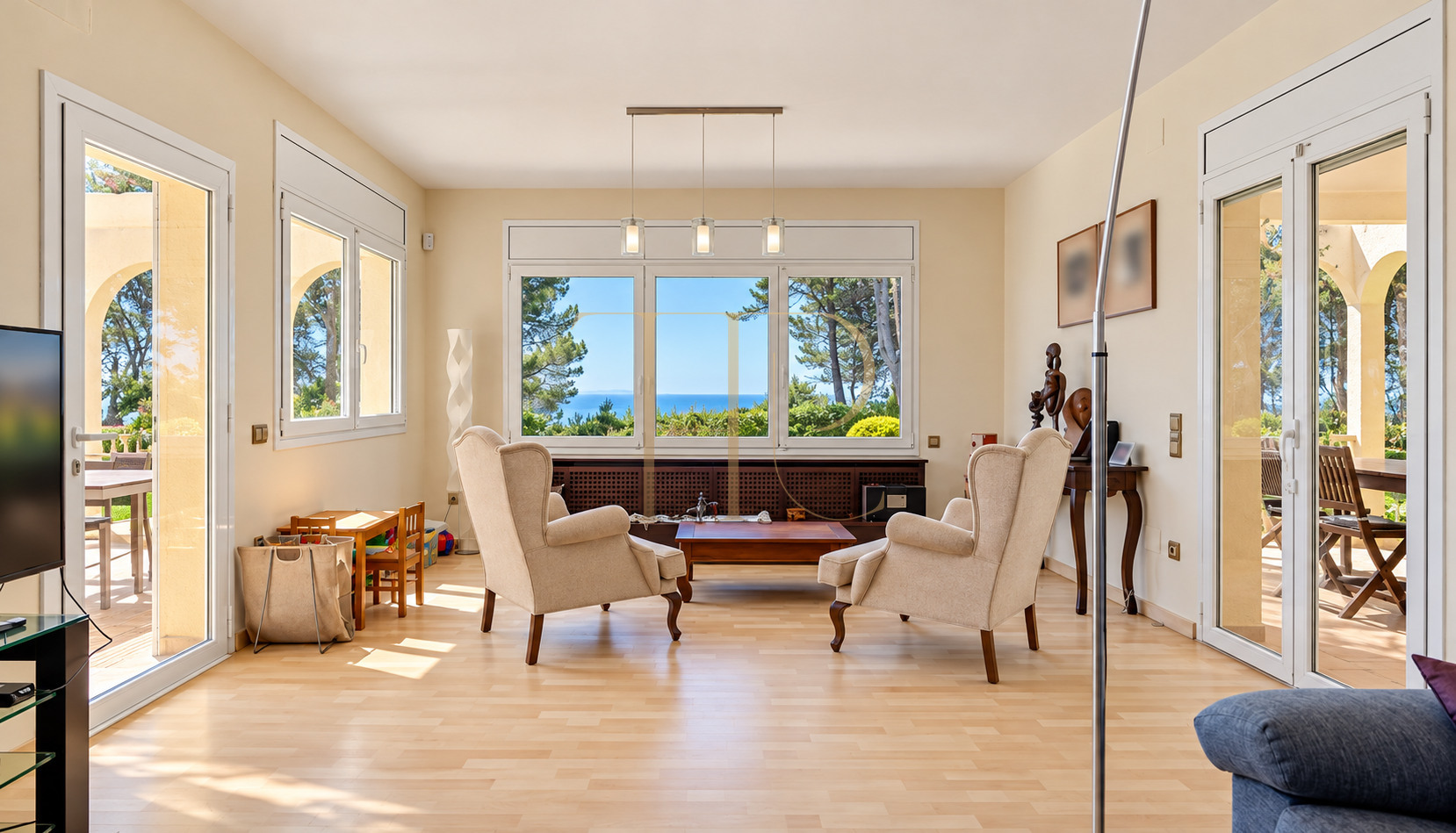 Seafront house for sale in L’Ametlla de Mar, Les Tres Cales