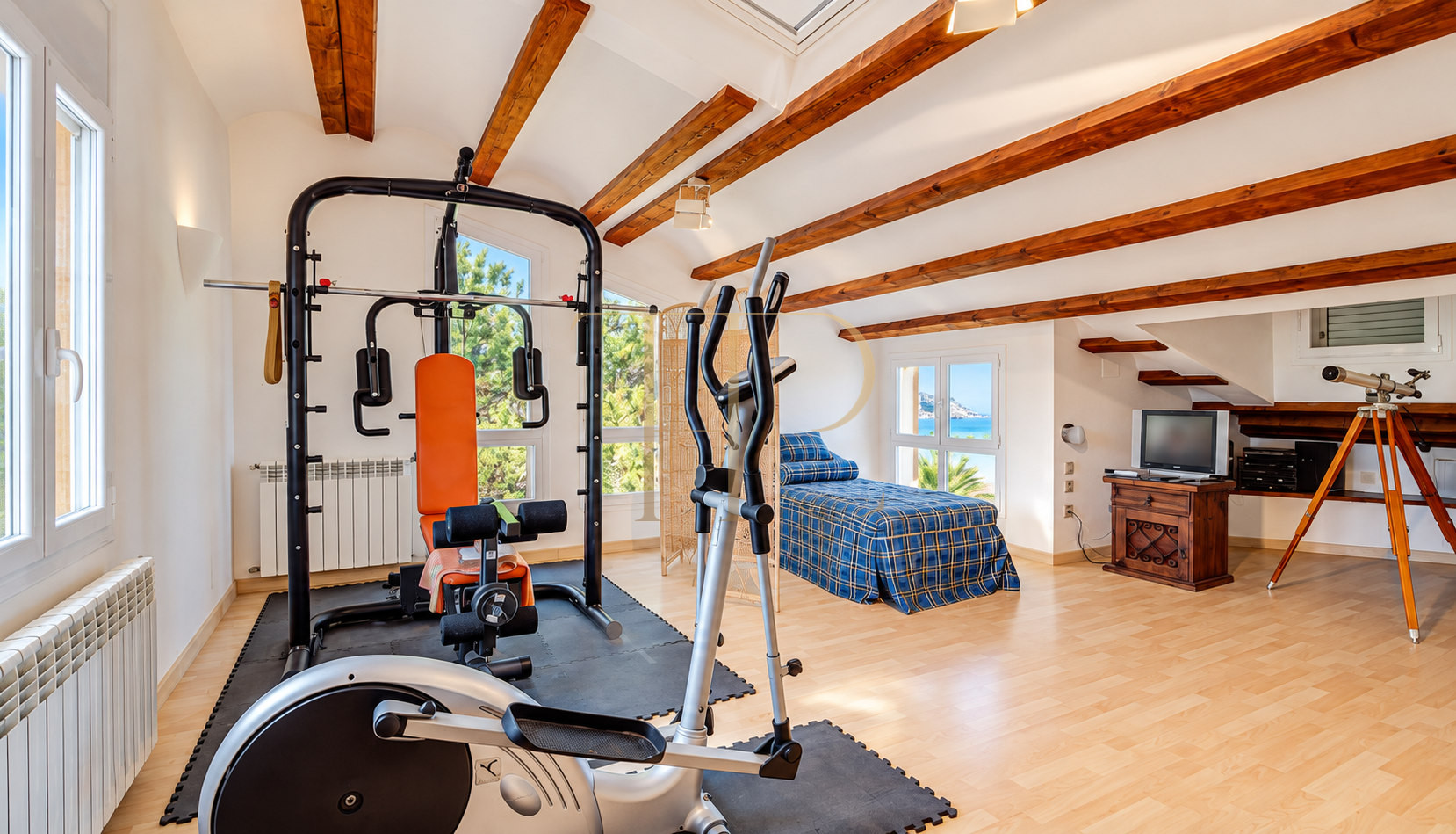 Seafront house for sale in L’Ametlla de Mar, Les Tres Cales