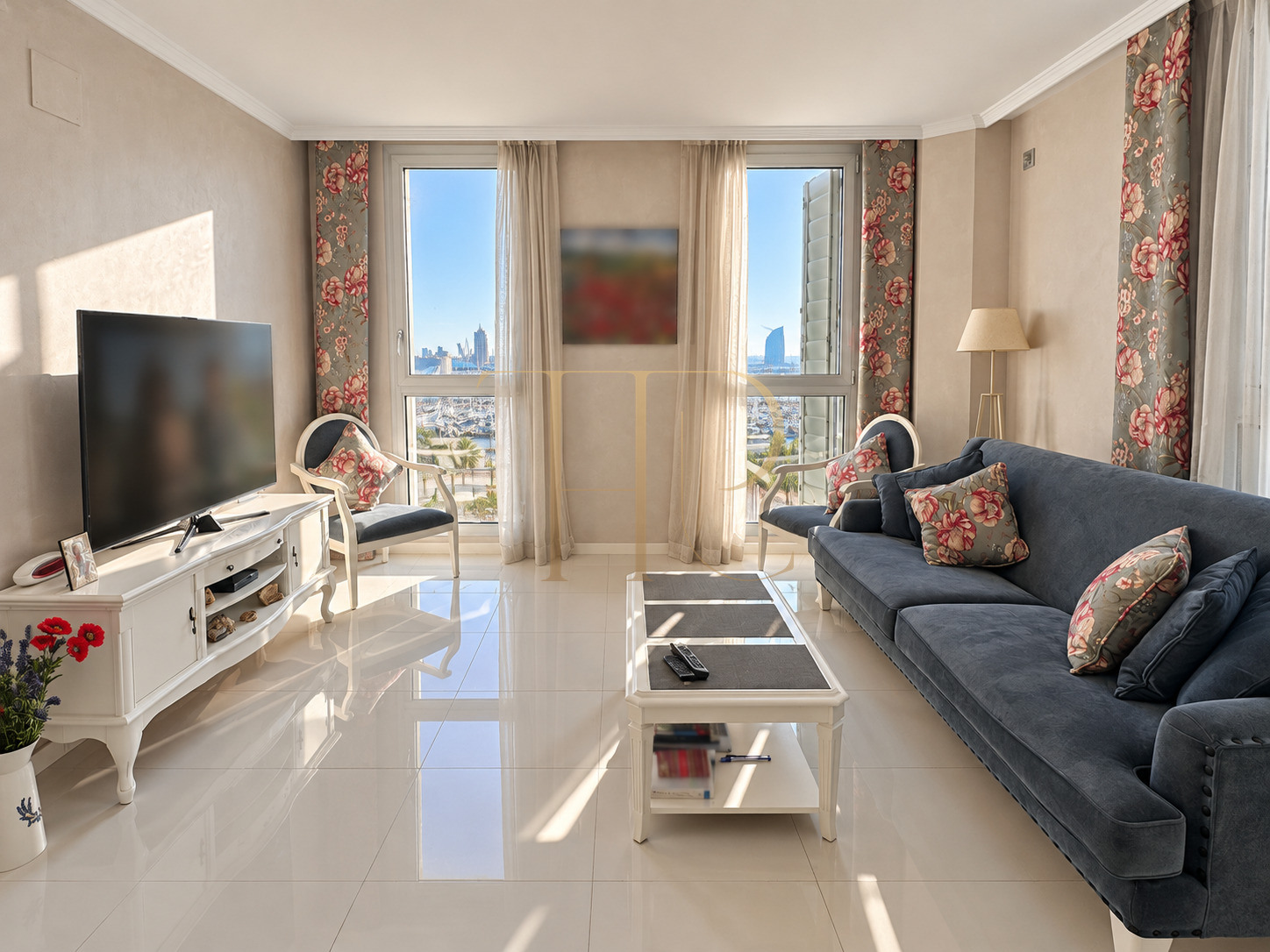 Apartment for sale in Barcelona with Barceloneta and port views