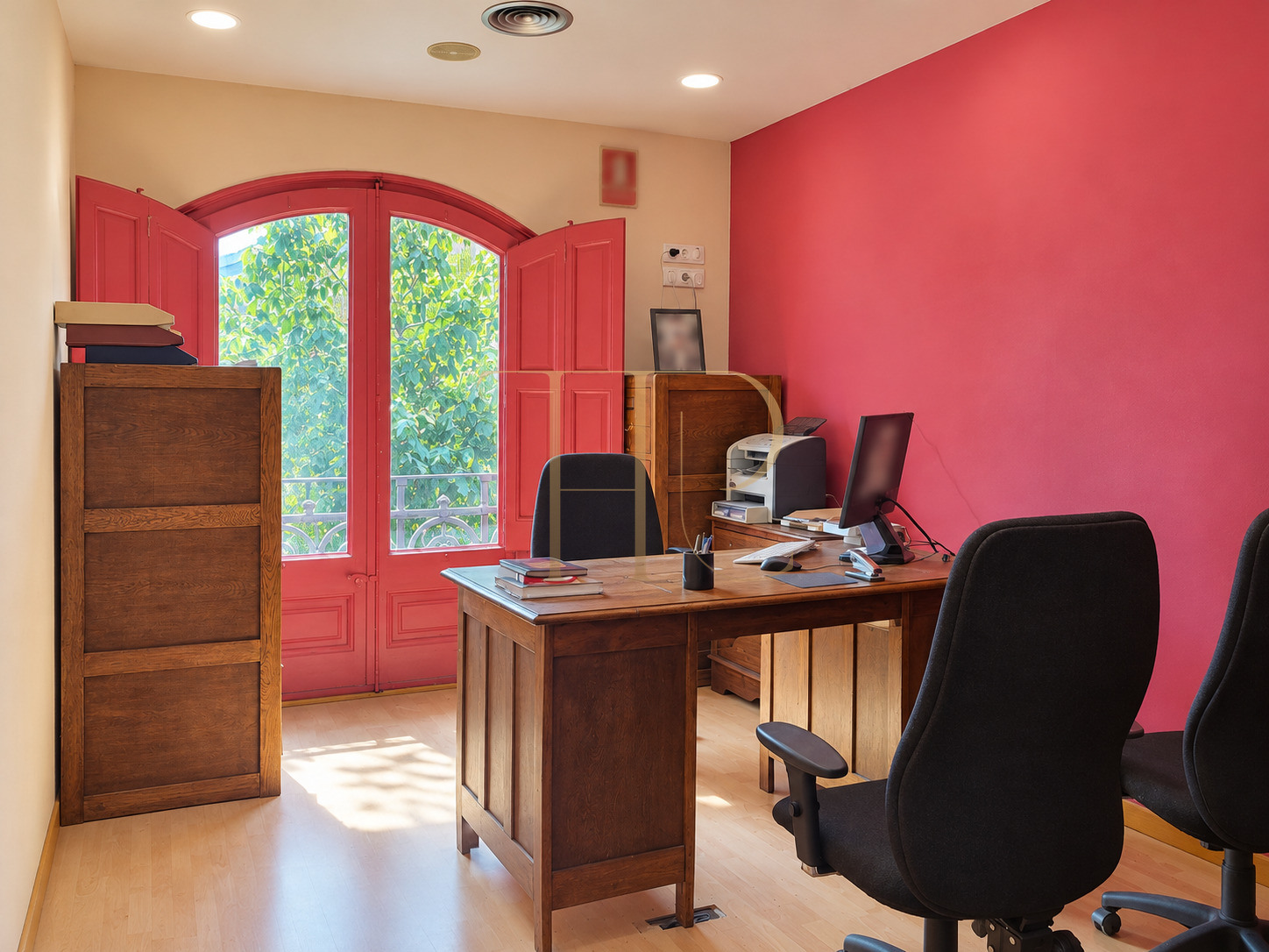 Period apartment for renovation in El Born, Barcelona