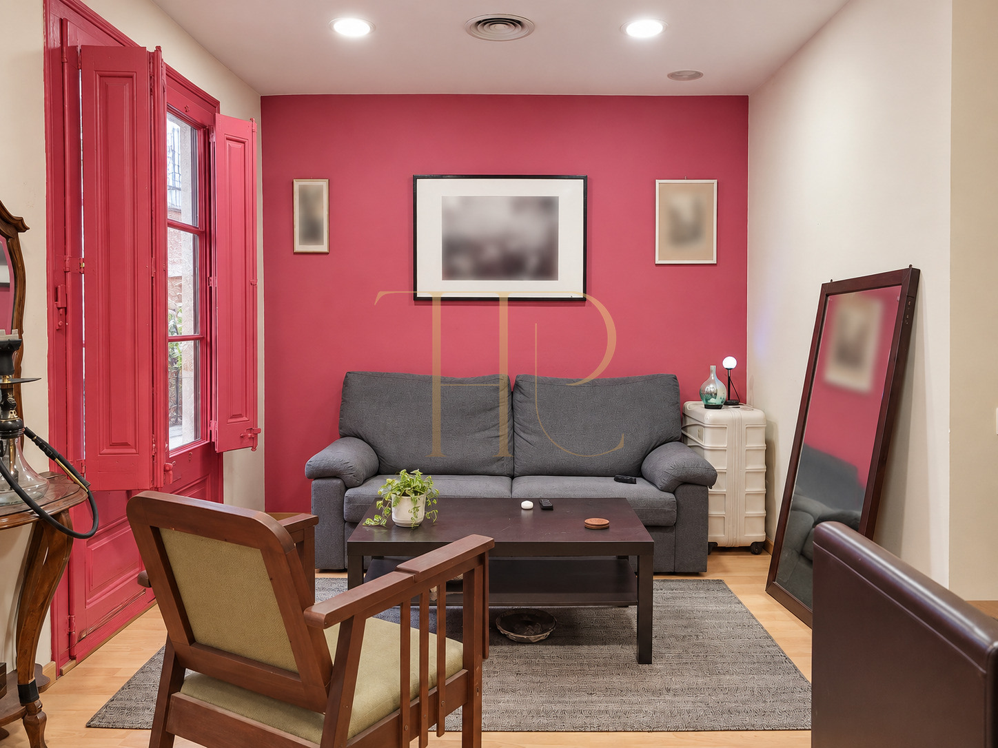 Period apartment for renovation in El Born, Barcelona