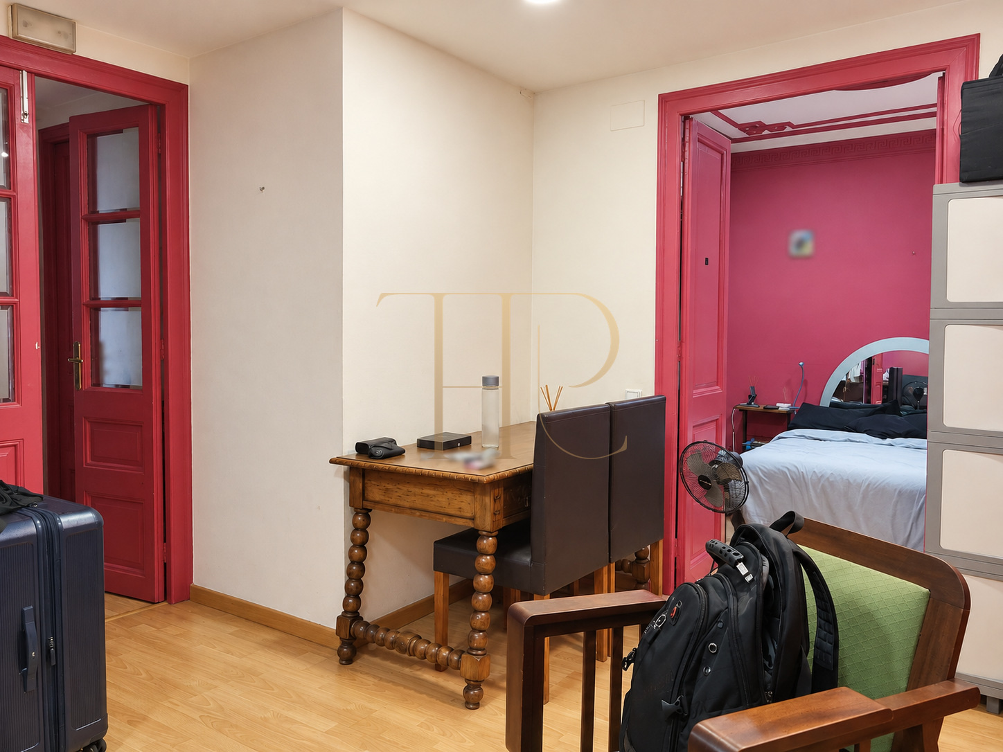 Period apartment for renovation in El Born, Barcelona