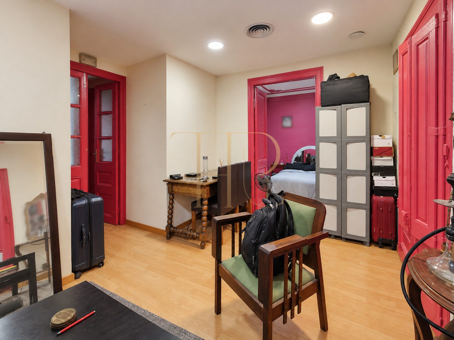 Period apartment for renovation in El Born, Barcelona