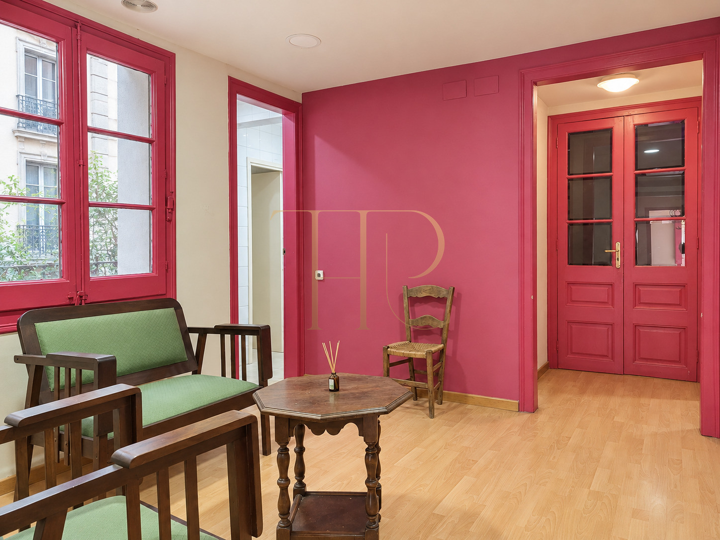 Period apartment for renovation in El Born, Barcelona