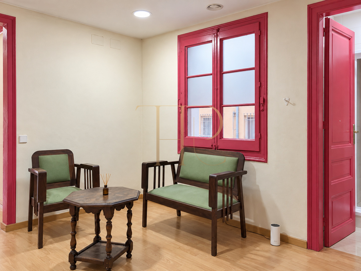 Period apartment for renovation in El Born, Barcelona